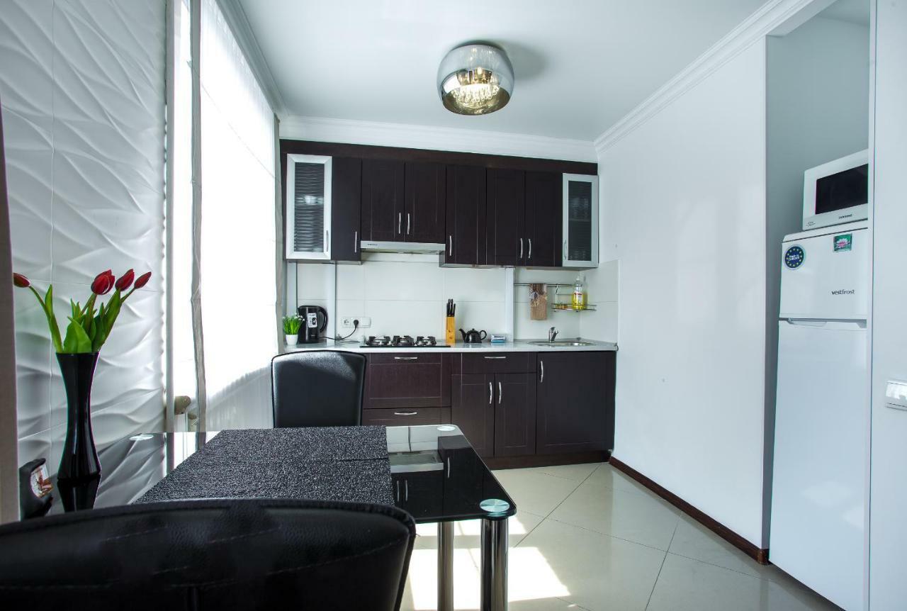 Lotos For You Apartments Mykolaïv Esterno foto